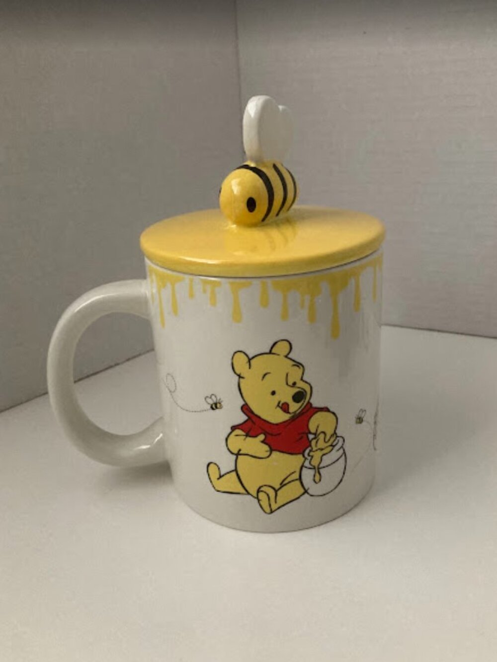 Disney Winnie the Pooh Honey Bee Lid 18 oz Coffee Mug - Picture 5 of 15